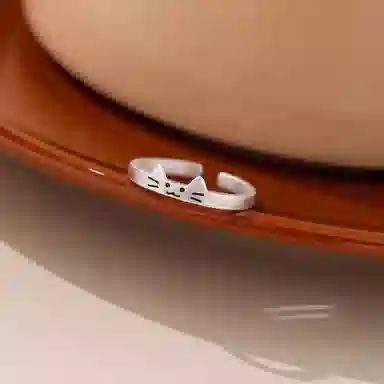 999