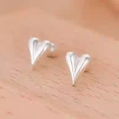 999