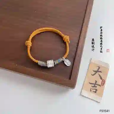 999