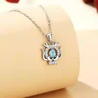 925