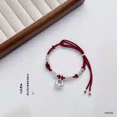 999