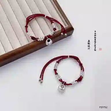 999