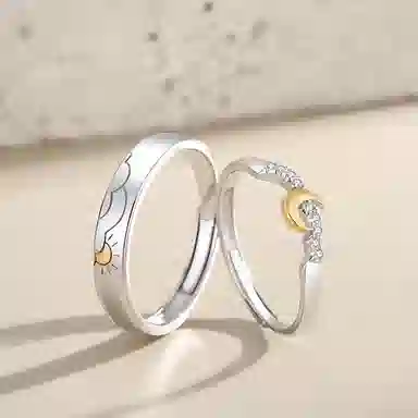 925