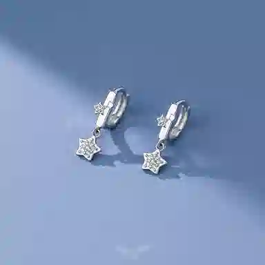 925
