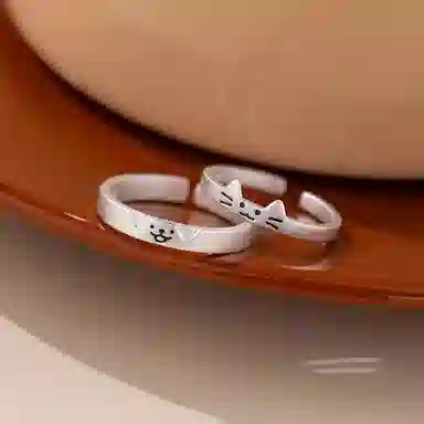 999