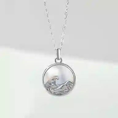 925