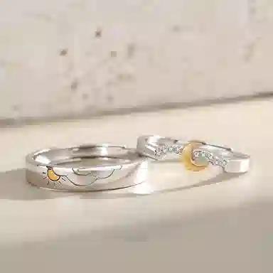 925