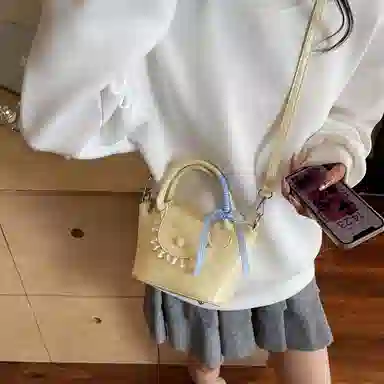 LUVISTRUE PU
