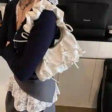 LUVISTRUE PU