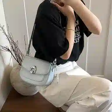 LUVISTRUE PU