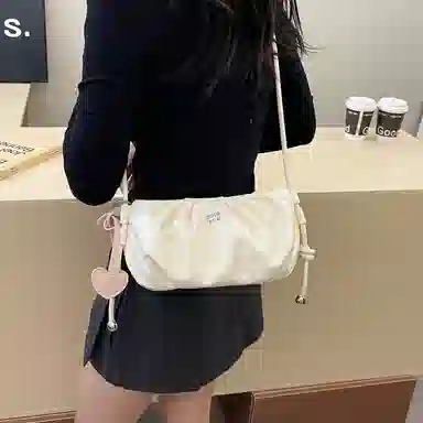 LUVISTRUE PU