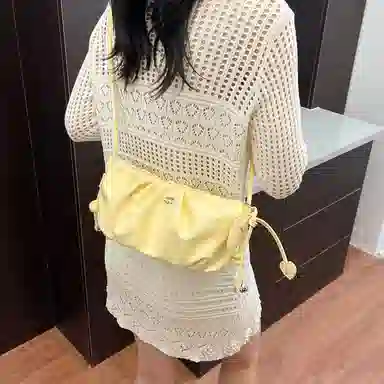 LUVISTRUE PU