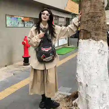 LUVISTRUE