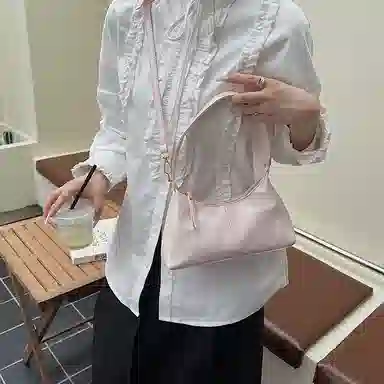 LUVISTRUE PU