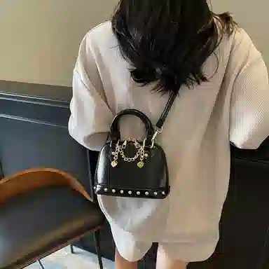 LUVISTRUE PU