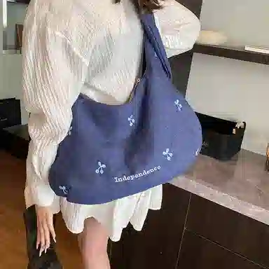 LUVISTRUE
