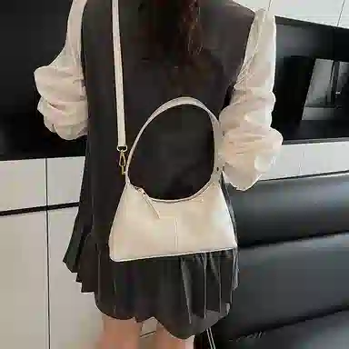 LUVISTRUE PU