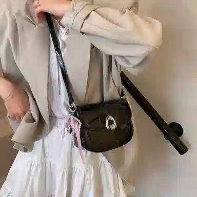 LUVISTRUE PU