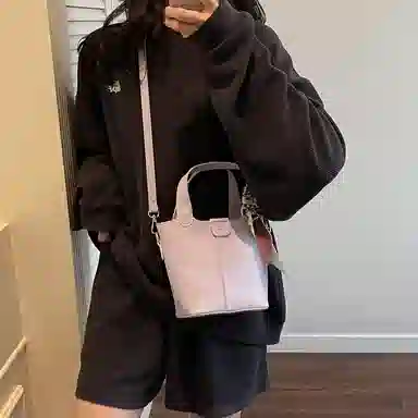LUVISTRUE PU