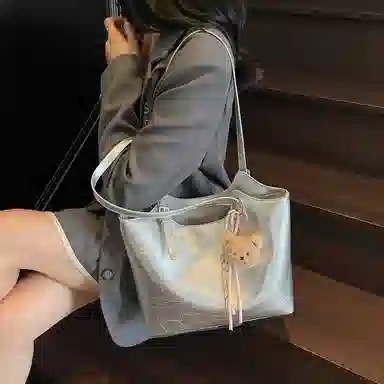 LUVISTRUE PU
