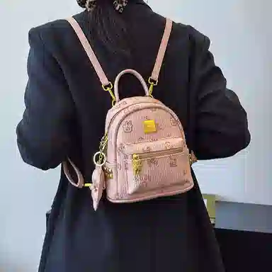 LUVISTRUE PU