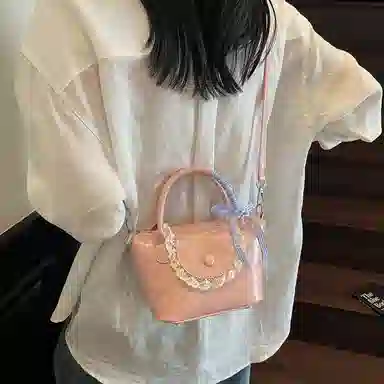 LUVISTRUE PU