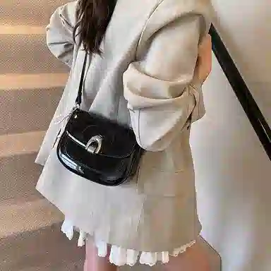 LUVISTRUE PU
