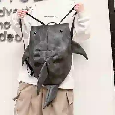 單倉 小众个性潮创意鲨鱼外出骑行旅行背包初高中学生大容量卡通设计感 牛仔布 书包双肩包 男女同款情侣款 浅灰色/深灰色/蓝色/咖色