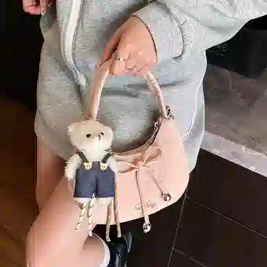 LUVISTRUE PU