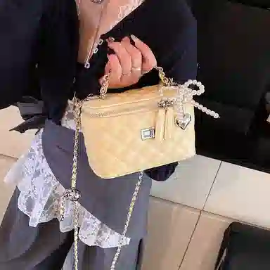 LUVISTRUE PU