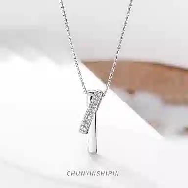 925