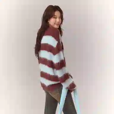 CHUU Sweater Black White Stripes