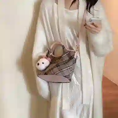 DALO