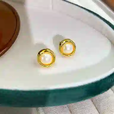 S925
