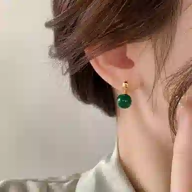 S925