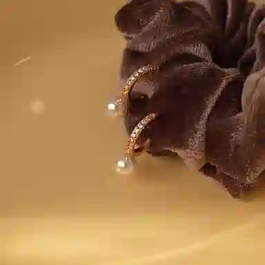 S925
