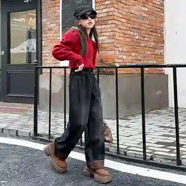 ALI THE FOX