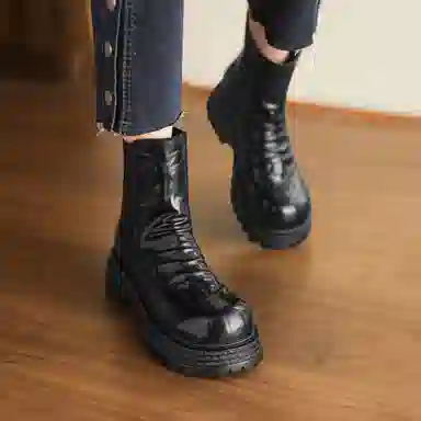 D:FUSE Scandinavia Chelsea Boots