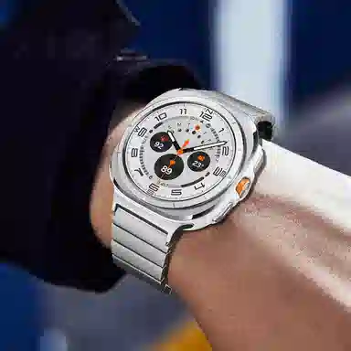 AKGLEADER 205