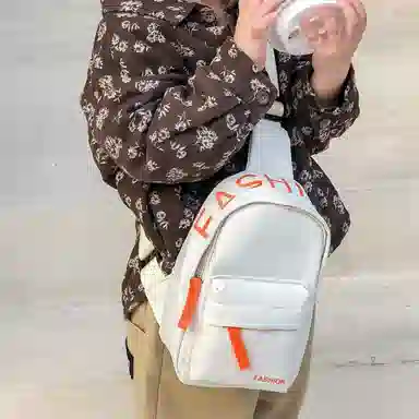 玩物文创 时尚百搭可爱包  尼龙 斜挎包 常规 男女同款情侣款 蓝色/白色/黑色