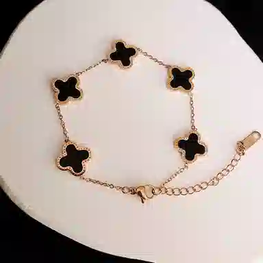 JKINGLAY 18K