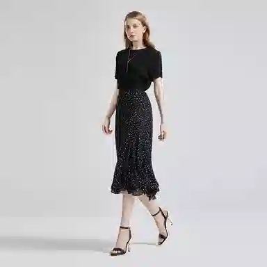 NINE WEST