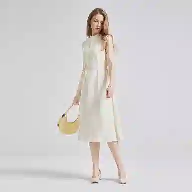 NINE WEST