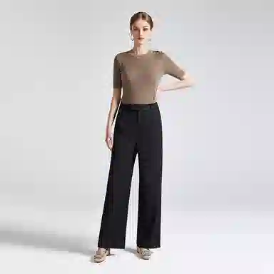 NINE WEST