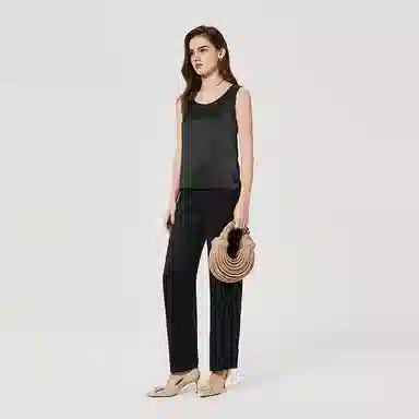 NINE WEST