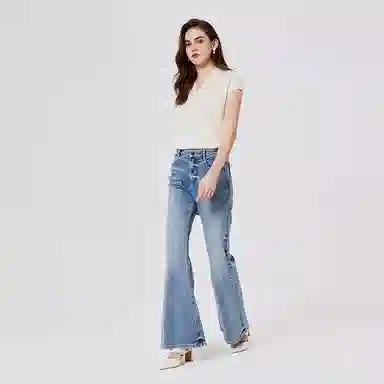 NINE WEST