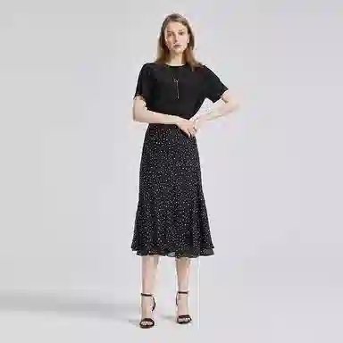 NINE WEST