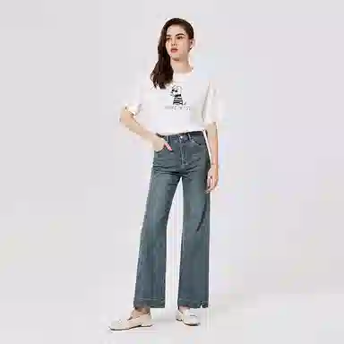 NINE WEST