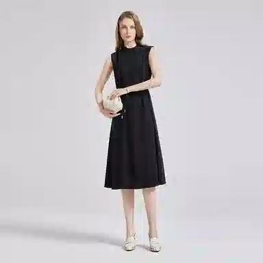 NINE WEST
