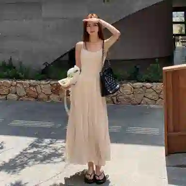 木清清 长款收腰百褶鱼尾纱裙吊带连衣裙 女款 杏色